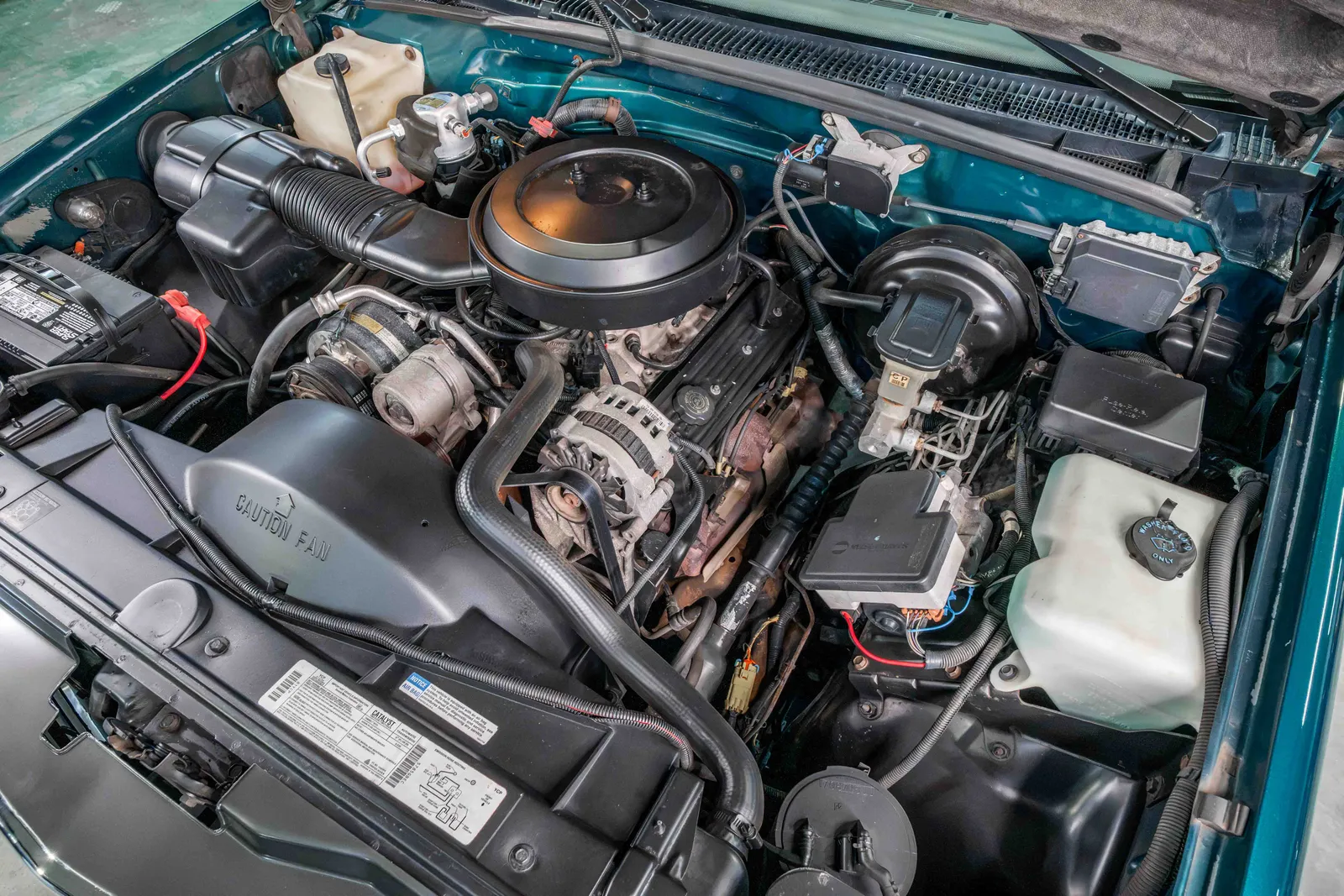 1995-Chevrolet-K1500-Emerald Green Metallic-223119-43.jpg